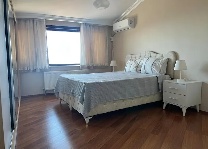 Luxury Mansion Amazing View, Hidden Garden Villa Celâliye