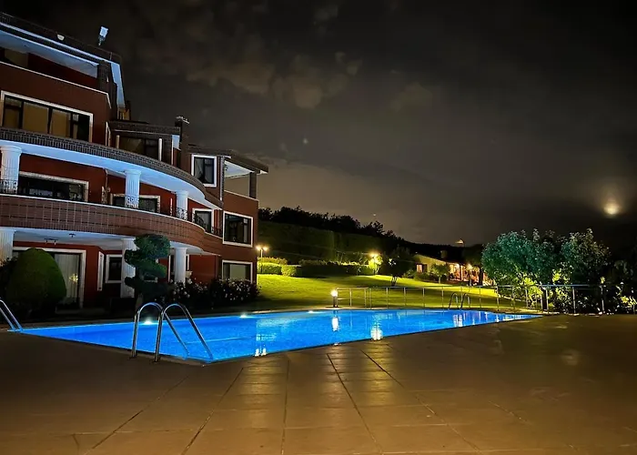 Luxury Mansion Amazing View, Hidden Garden Villa Celâliye