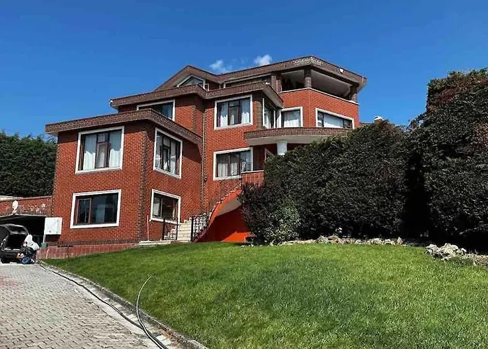 Luxury Mansion Amazing View, Hidden Garden * Celâliye